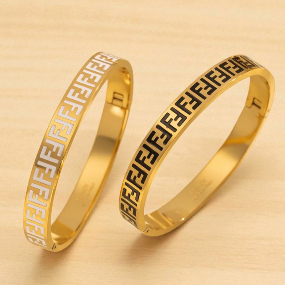 18k Gold Plated Titanium Steel Bracelet Double F Design Bangle White Letter New - Picture 5 of 7